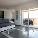 아파트 Luxury Allen With Pool *