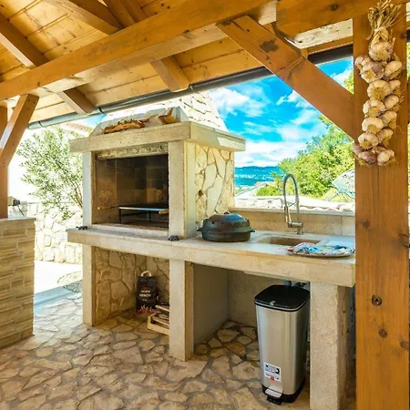 Luxury Allen With Pool *