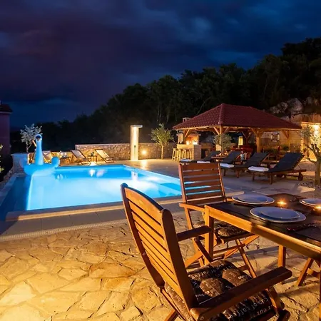Appartement Luxury Allen With Pool