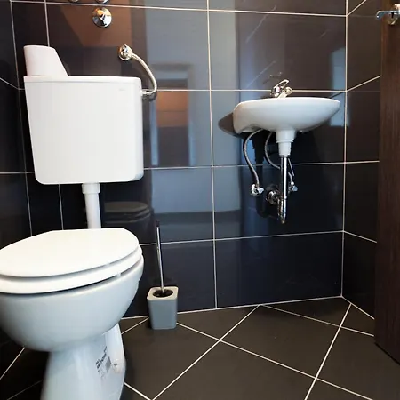 Luxury Allen With Pool Appartement Klimno