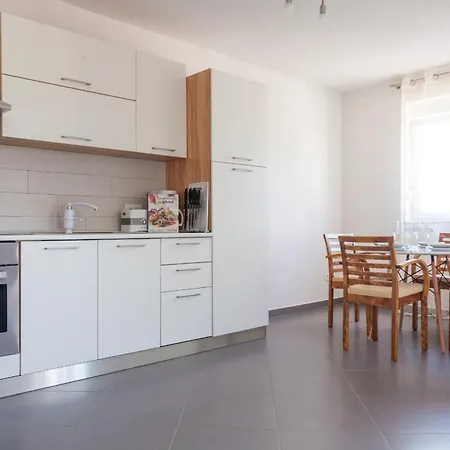 Luxury Allen With Pool Appartement *