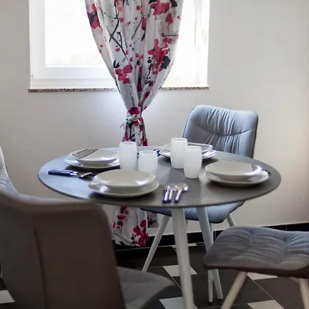 Luxury Allen With Pool