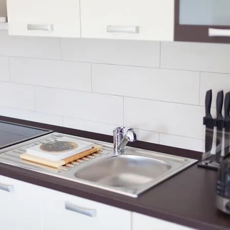 Luxury Allen With Pool Appartement Klimno