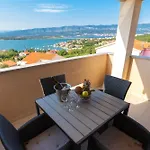 Apartmán Luxury Allen With Pool