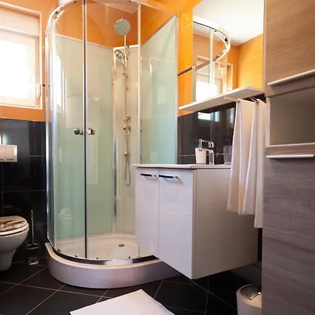 Luxury Allen With Pool