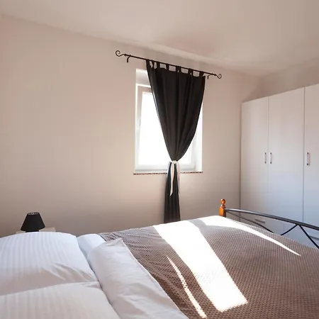 Apartament Luxury Allen With Pool