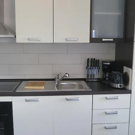 Luxury Allen With Pool Apartment Klimno