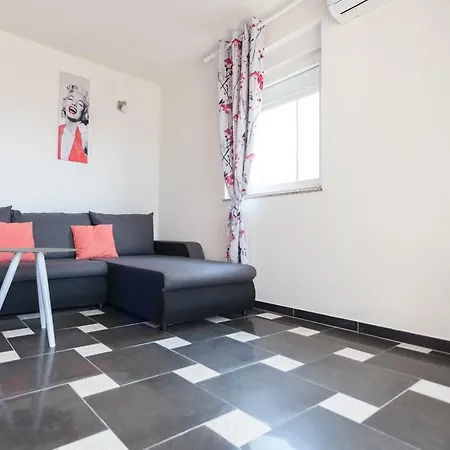 Apartment Luxury Allen With Pool Klimno