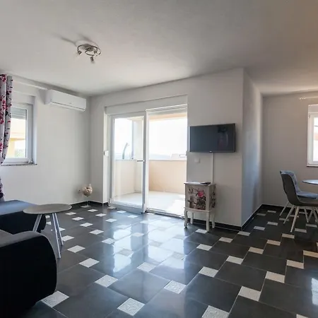 Apartment Luxury Allen With Pool Klimno
