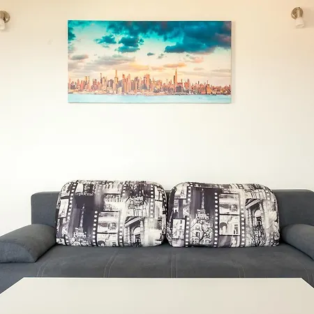 Apartment Luxury Allen With Pool