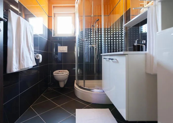 Luxury Allen With Pool Apartment Klimno