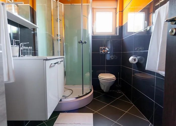 Apartment Luxury Allen With Pool *