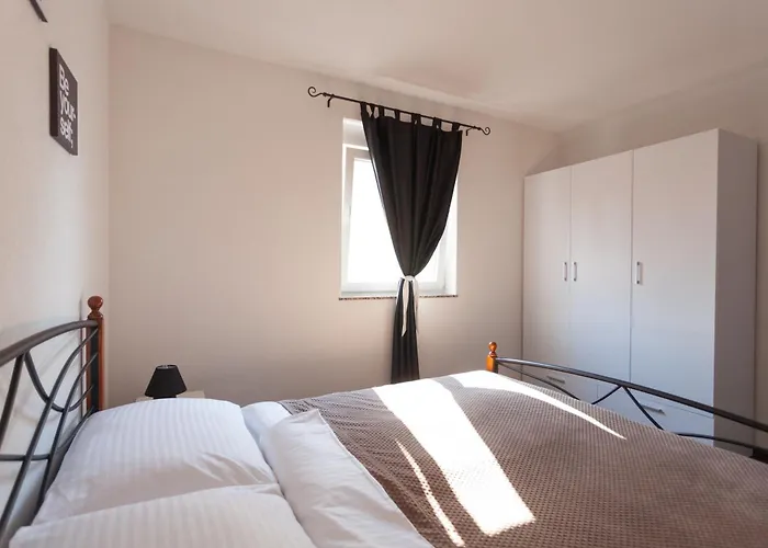 Apartment Luxury Allen With Pool