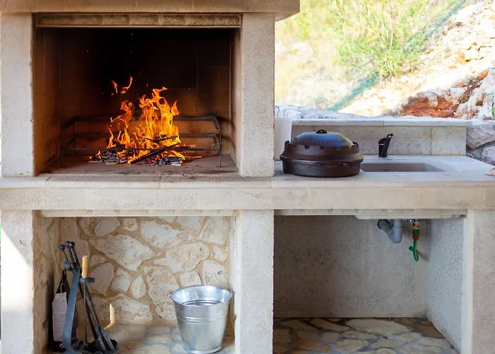 Luxury Allen With Pool *